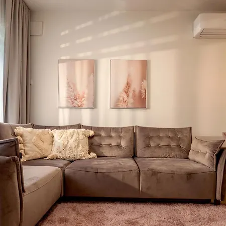 Light - Mano Jura 1 Kunigiskiai - By Hello Sea Homes *