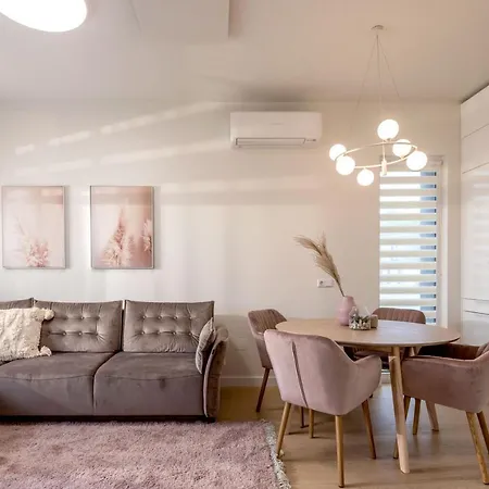 Light - Mano Jura 1 Kunigiskiai - By Hello Sea Homes Holiday home *